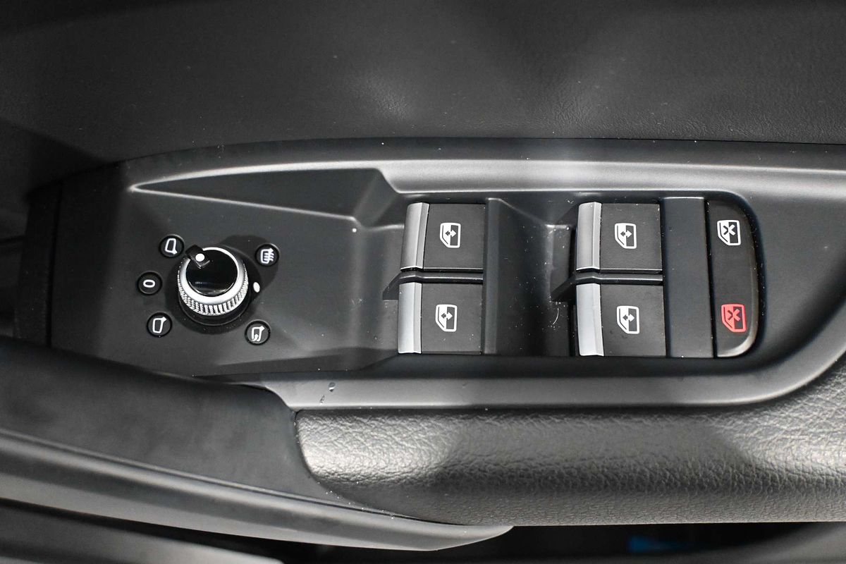 2022 Audi Q5 40 TDI FY