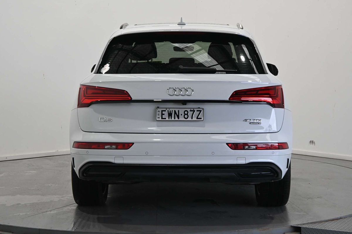 2022 Audi Q5 40 TDI FY