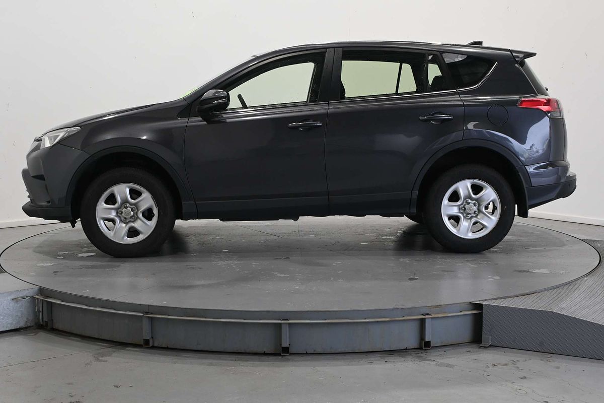 2017 Toyota RAV4 GX ZSA42R