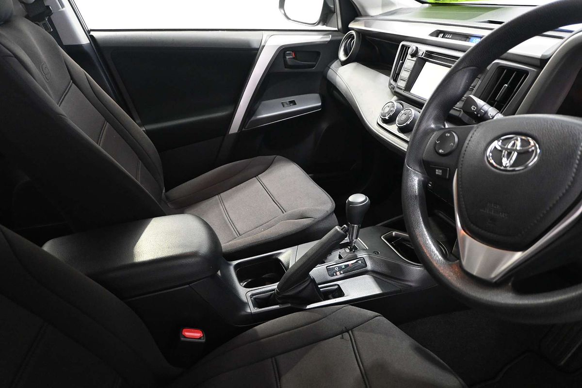 2017 Toyota RAV4 GX ZSA42R