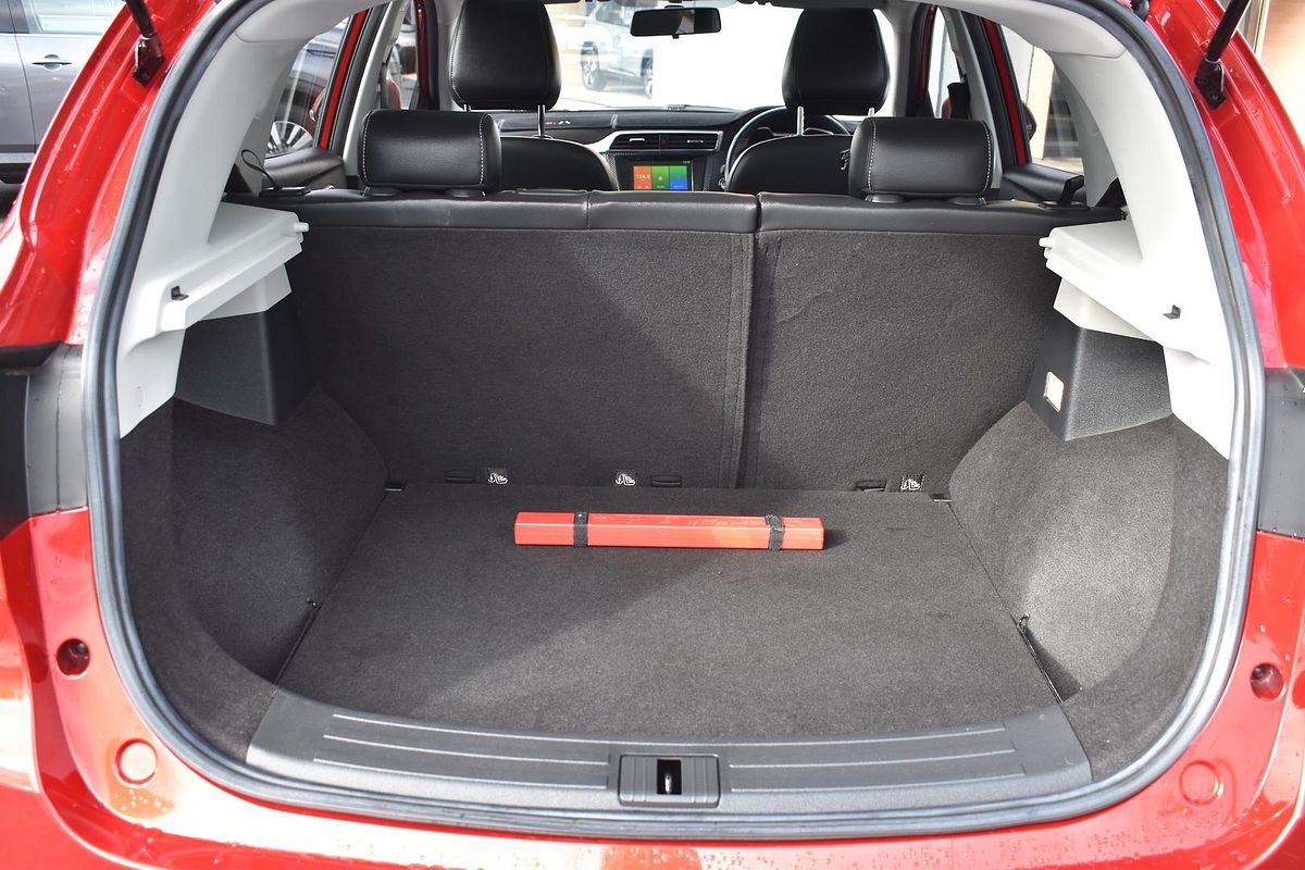 2020 MG ZS Essence AZS1