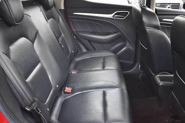 2020 MG ZS Essence AZS1