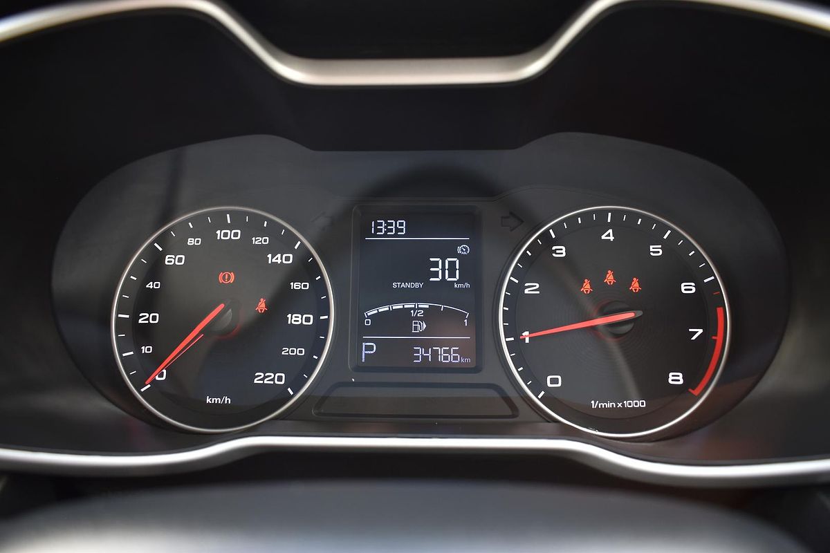 2020 MG ZS Essence AZS1