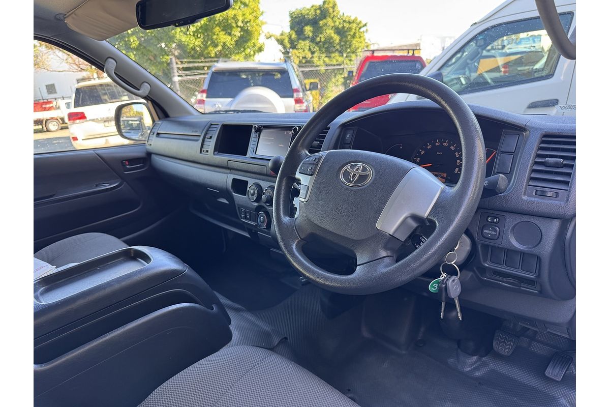 2018 Toyota Hiace Commuter TRH223R MY16