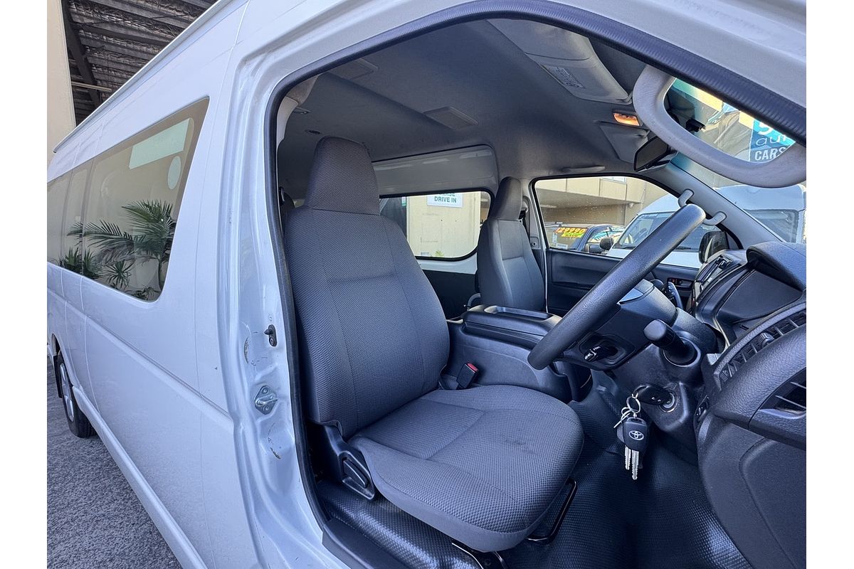 2018 Toyota Hiace Commuter TRH223R MY16