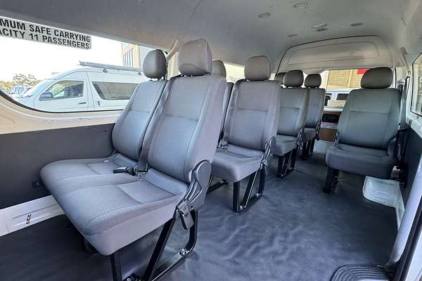 2018 Toyota Hiace Commuter TRH223R MY16