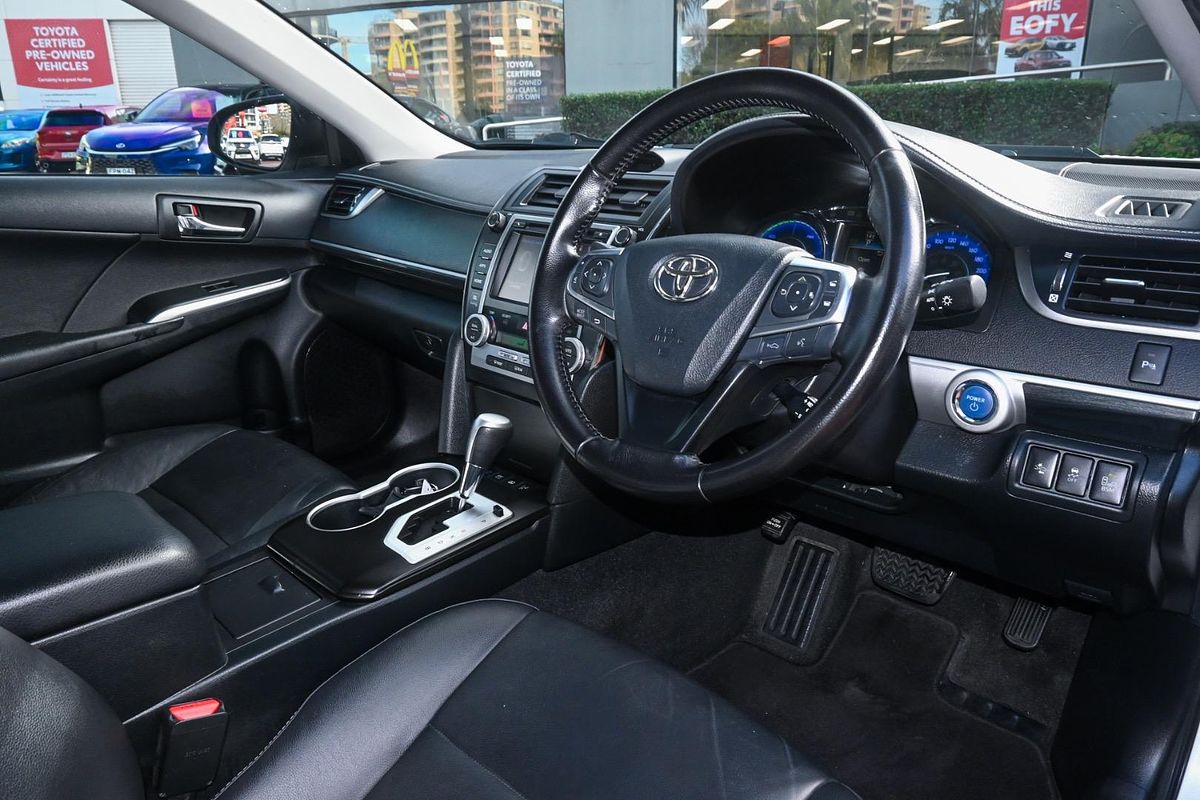 2015 Toyota Camry Atara SL AVV50R