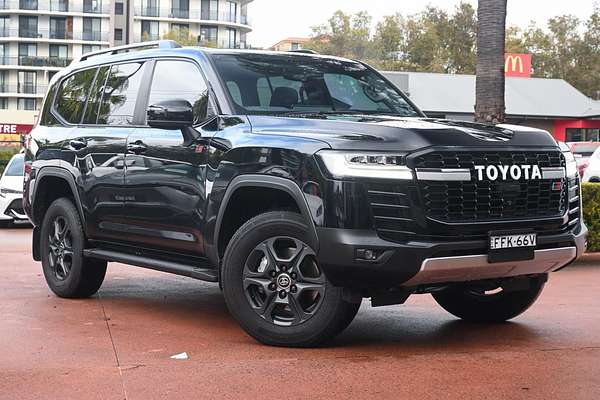 2023 Toyota Landcruiser GR Sport FJA300R