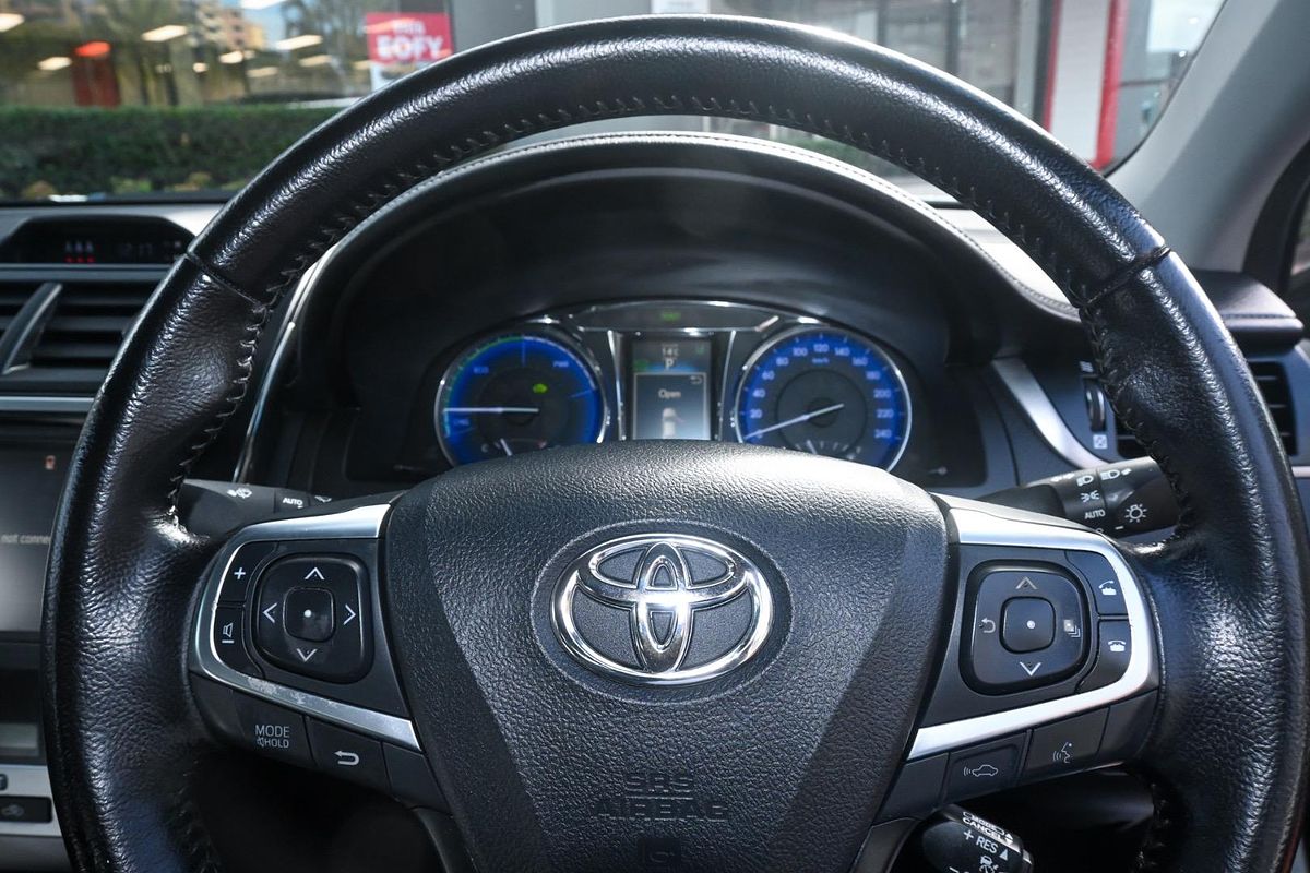 2015 Toyota Camry Atara SL AVV50R