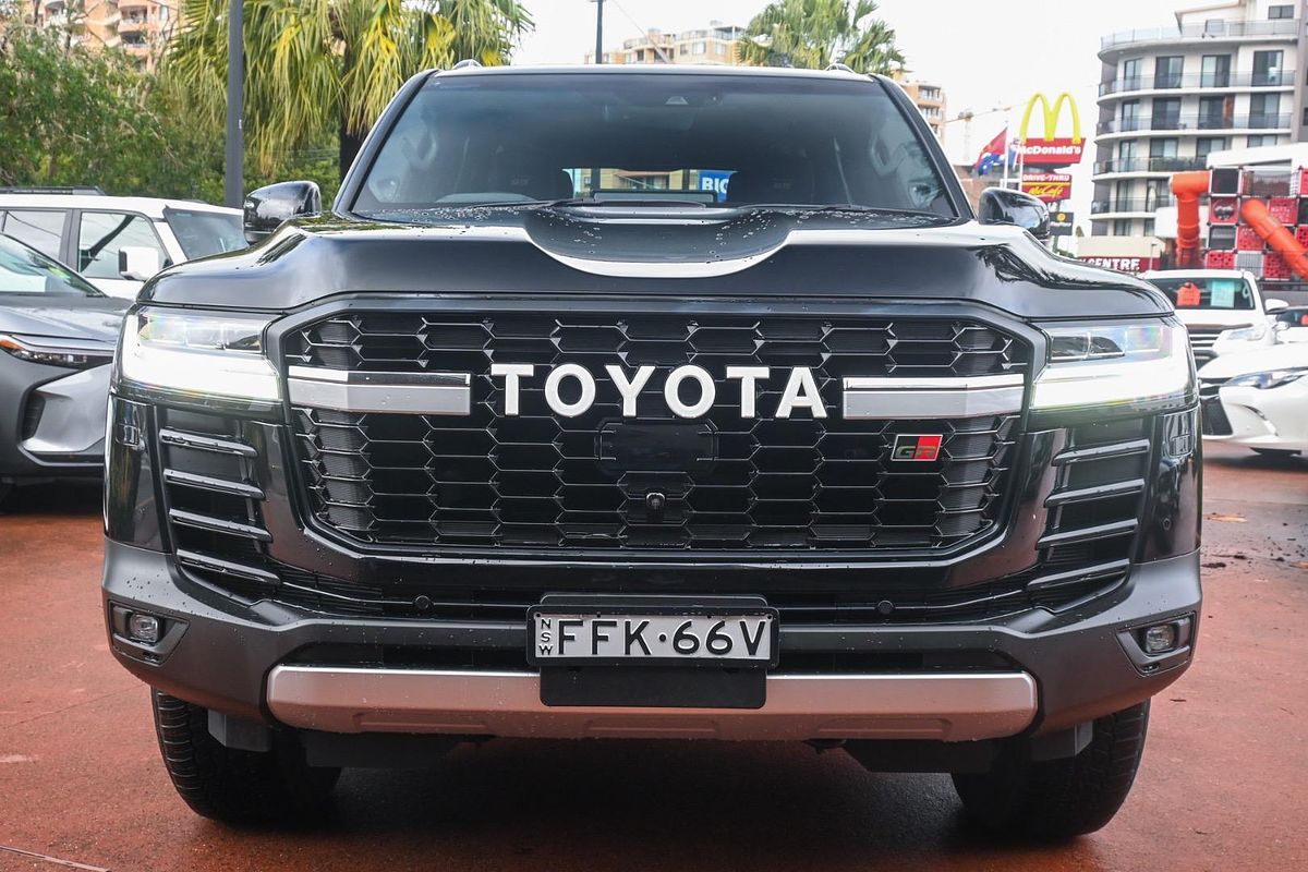 2023 Toyota Landcruiser GR Sport FJA300R