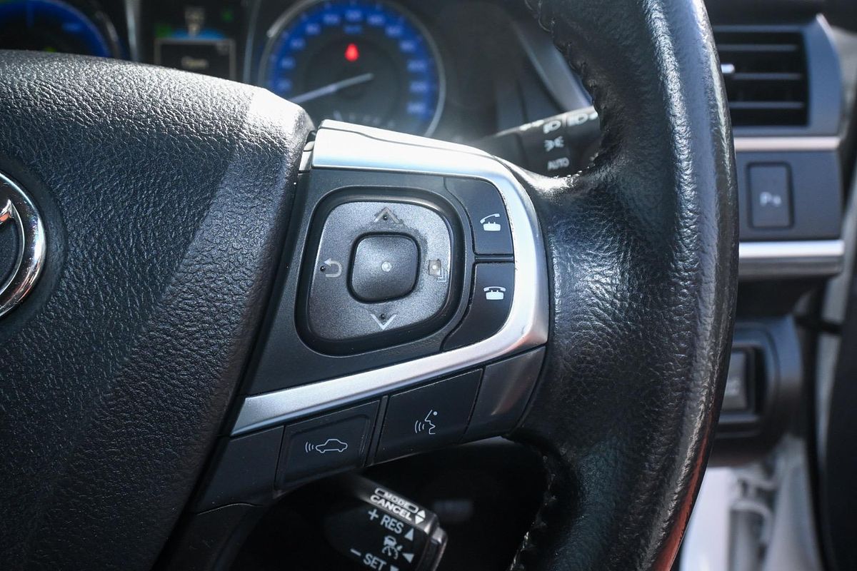 2015 Toyota Camry Atara SL AVV50R