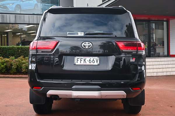2023 Toyota Landcruiser GR Sport FJA300R