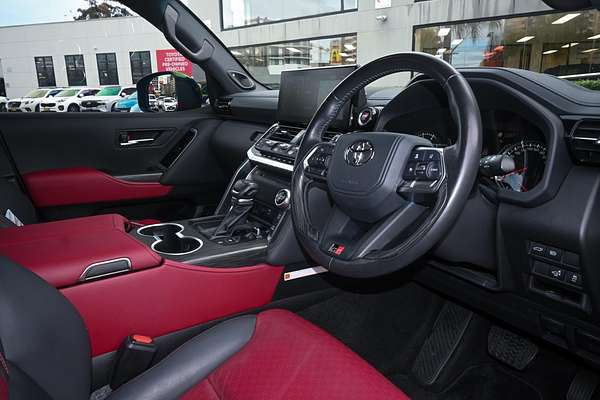 2023 Toyota Landcruiser GR Sport FJA300R