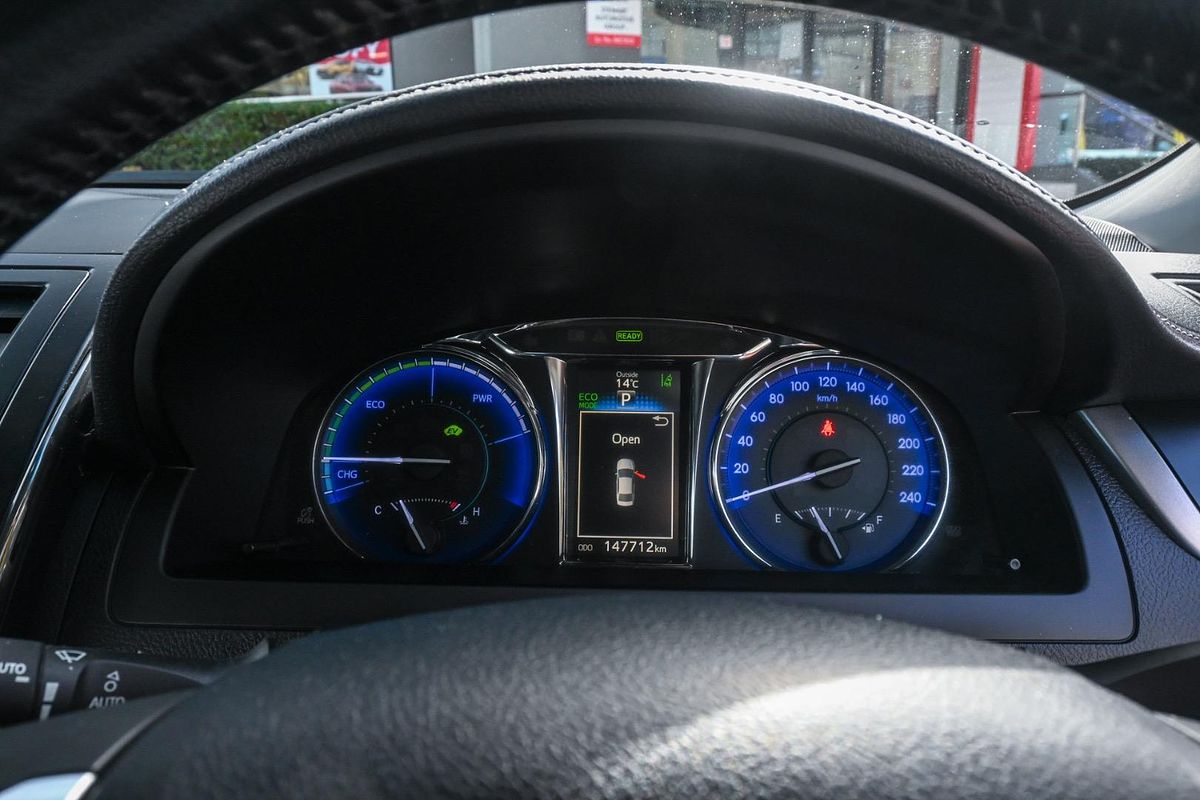2015 Toyota Camry Atara SL AVV50R