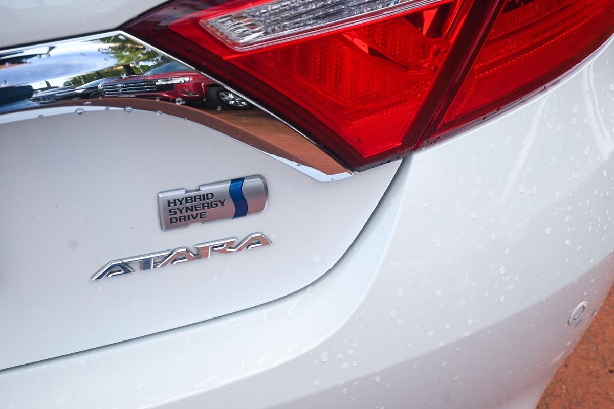 2015 Toyota Camry Atara SL AVV50R