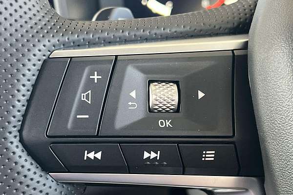 2025 Mitsubishi Outlander LS ZM