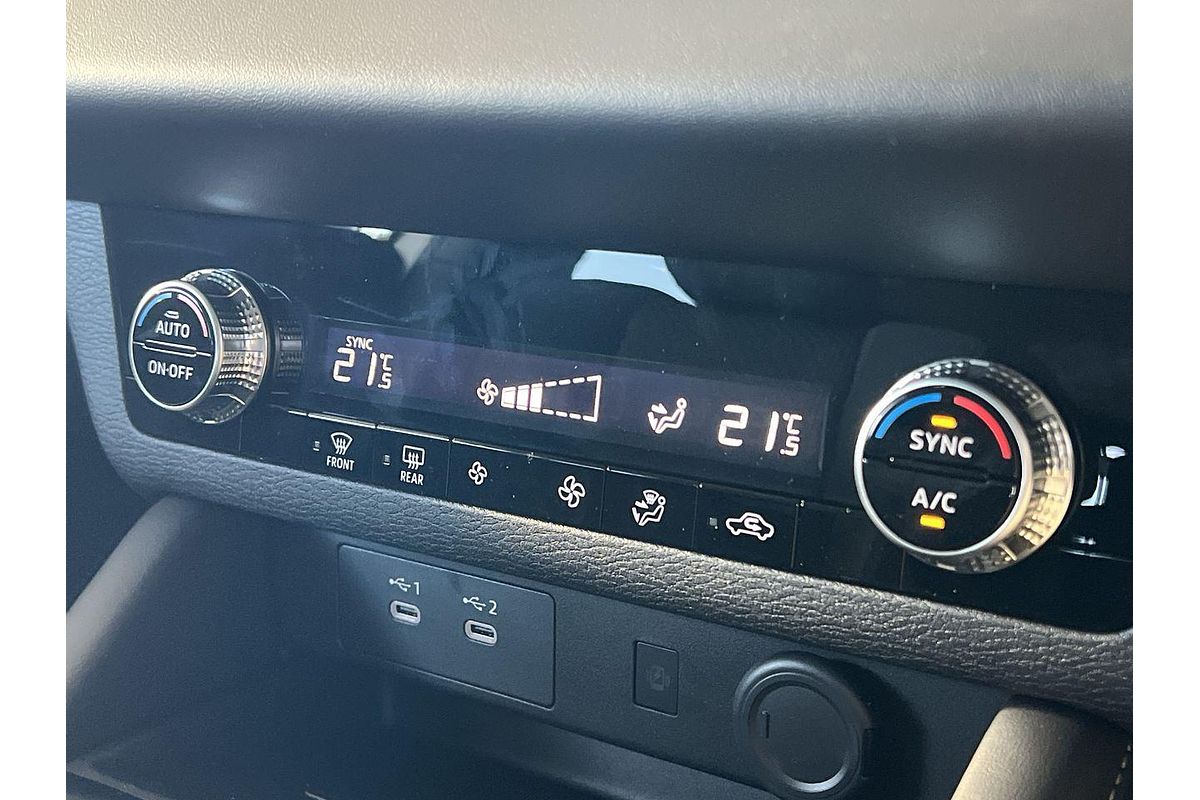 2025 Mitsubishi Outlander LS ZM