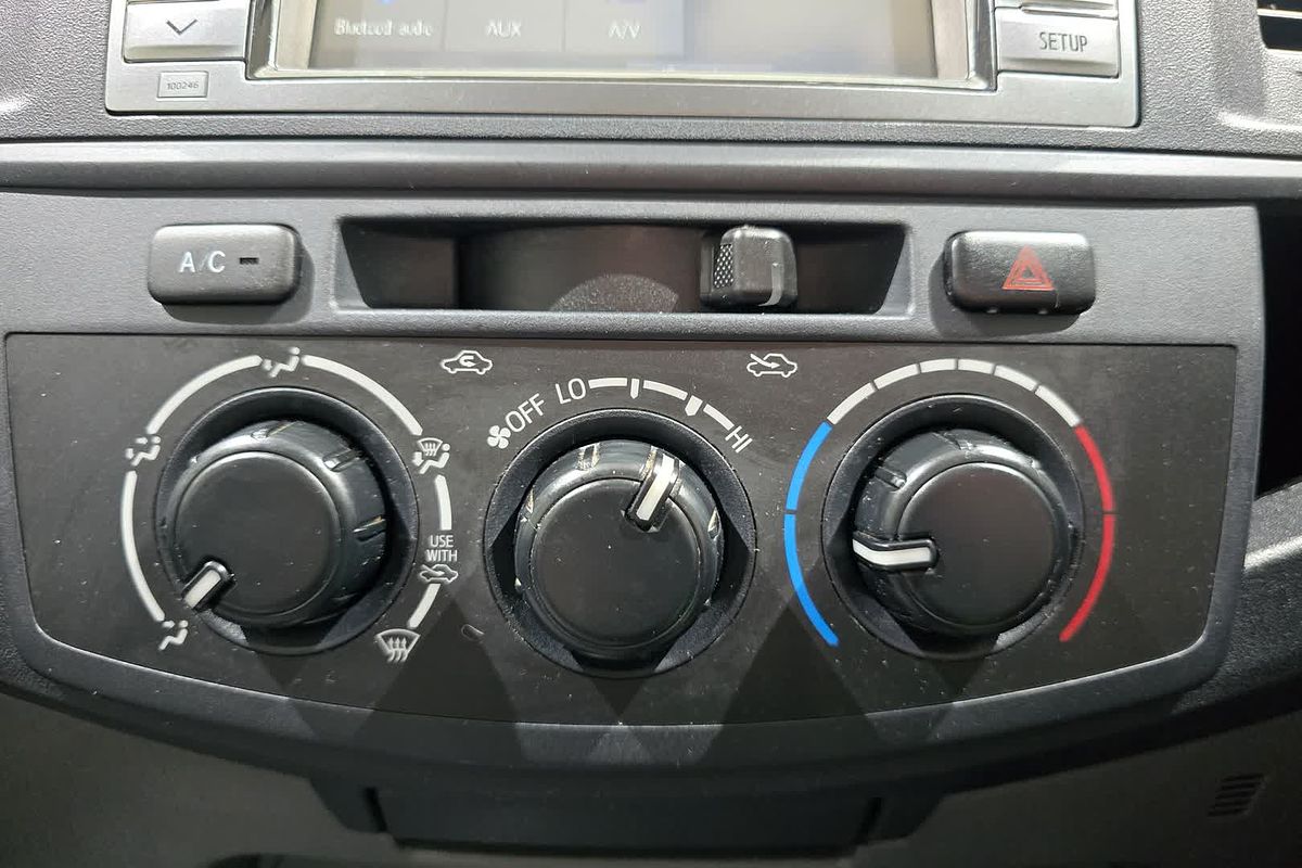 2014 Toyota Hilux Hilux 4x2 Workmate 2.7L Petrol Manual Single Cab C/C TGN16R Rear Wheel Drive