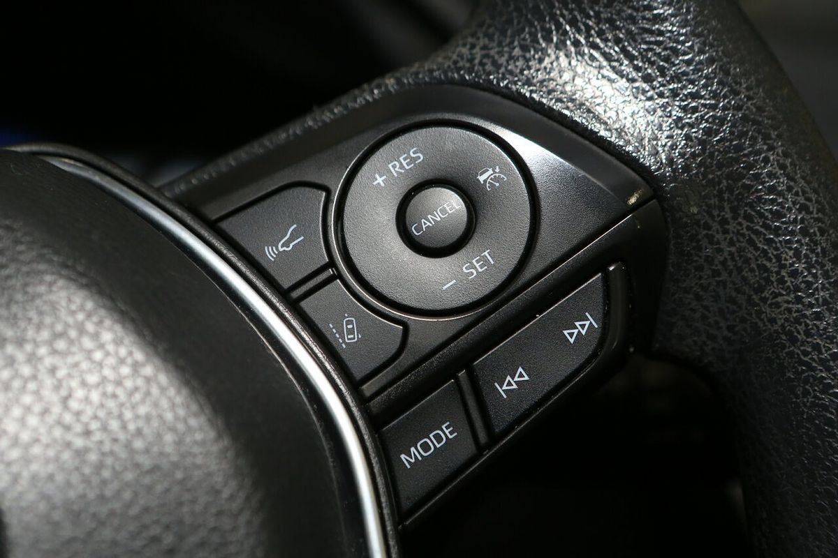 2019 Toyota Camry Ascent ASV70R