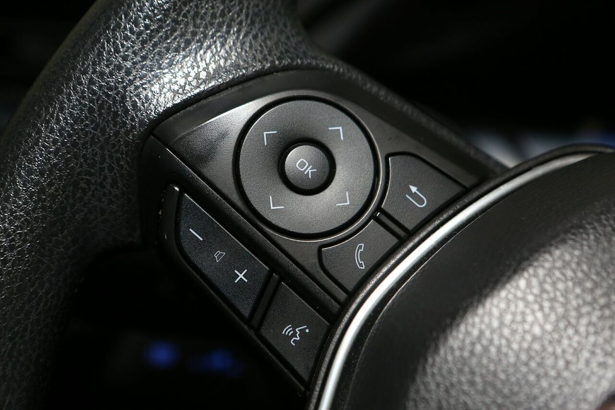 2019 Toyota Camry Ascent ASV70R