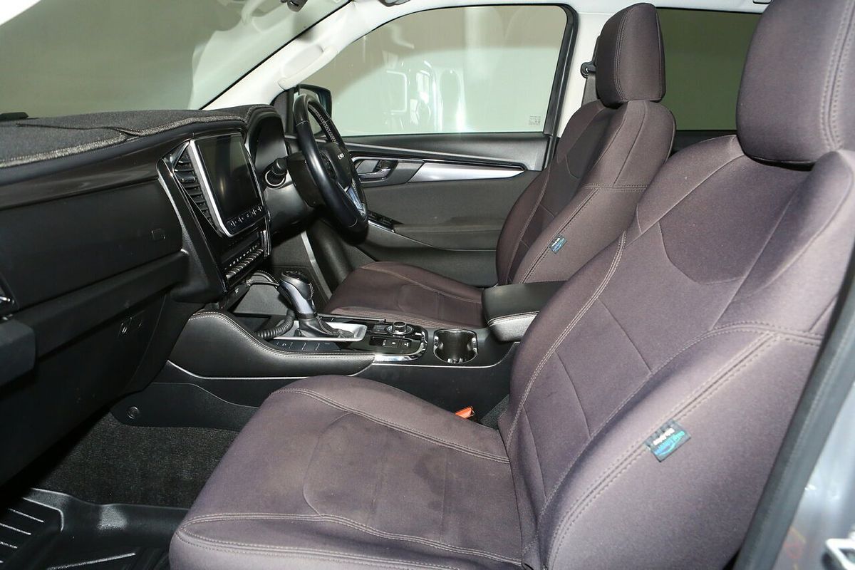 2021 Isuzu MU-X LS-U