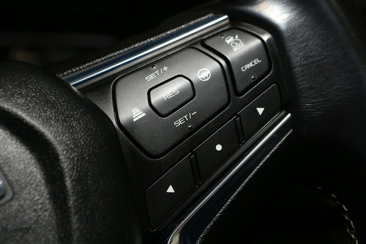 2021 Isuzu MU-X LS-U