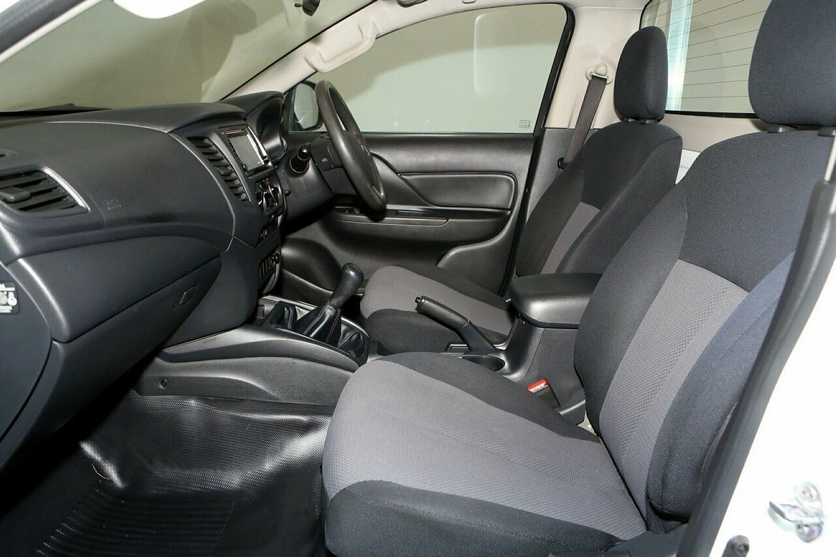 2020 Mitsubishi Triton GLX MR Rear Wheel Drive