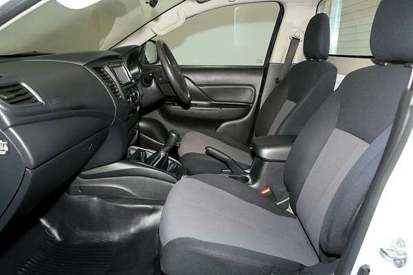 2020 Mitsubishi Triton GLX MR Rear Wheel Drive