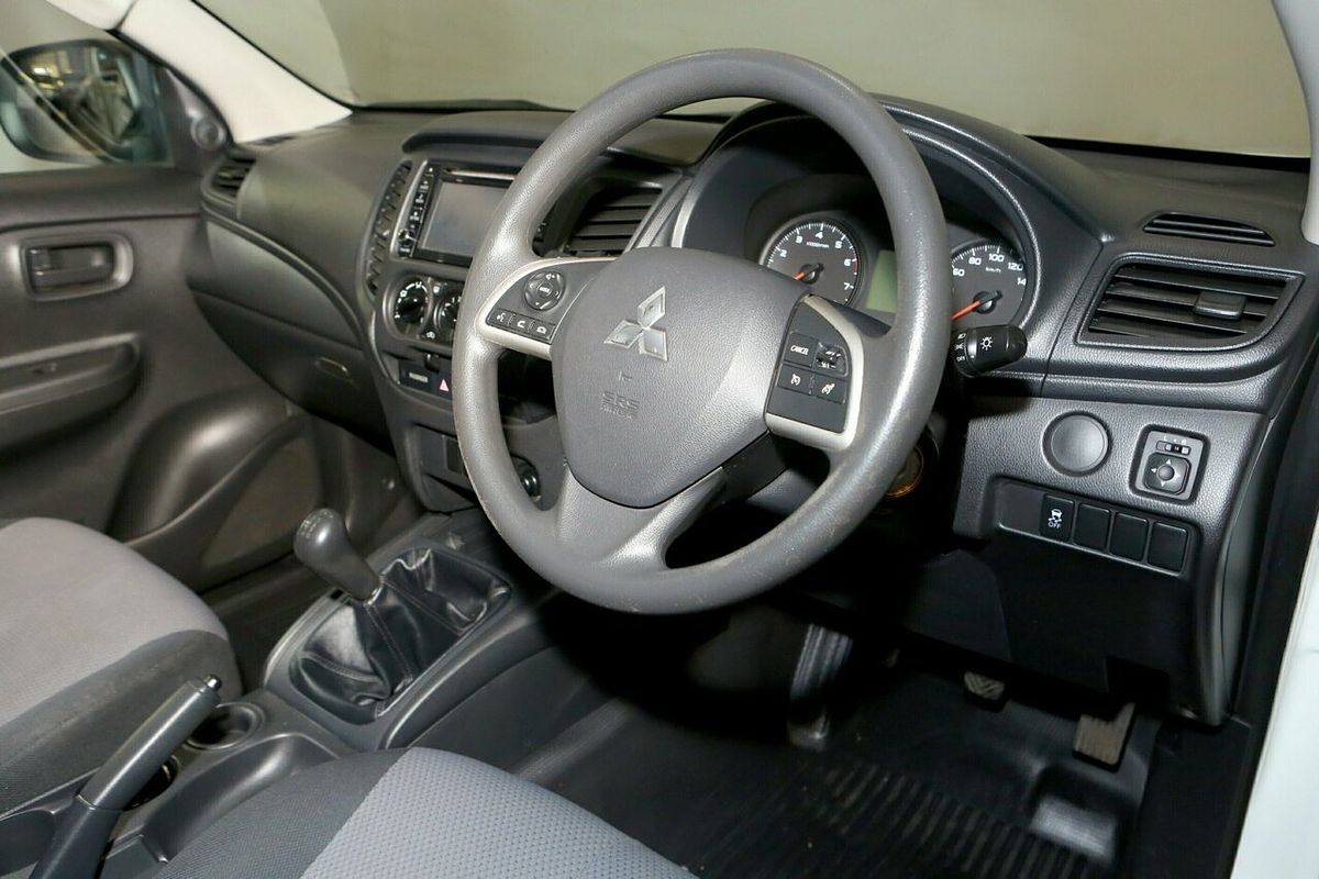 2020 Mitsubishi Triton GLX MR Rear Wheel Drive