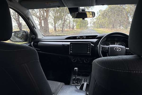 2020 Toyota Hilux SR GUN126R 4X4