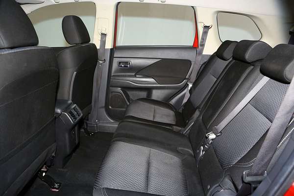 2018 Mitsubishi Outlander ES ZL