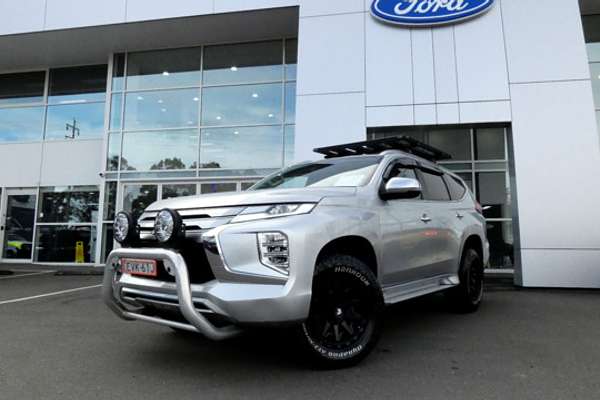 2021 Mitsubishi Pajero Sport GLS QF