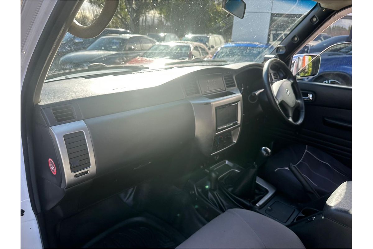 2012 Nissan Patrol DX GU 8