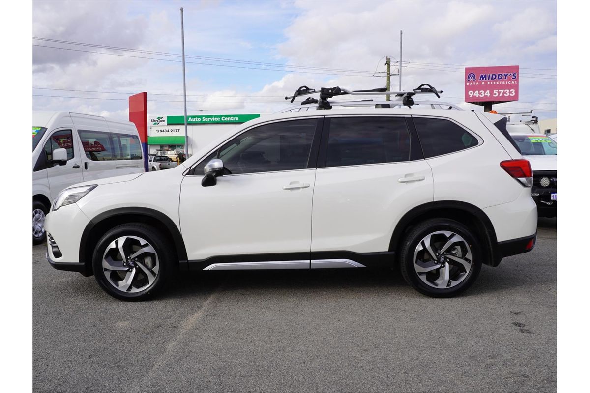 2022 Subaru Forester 2.5i-S S5