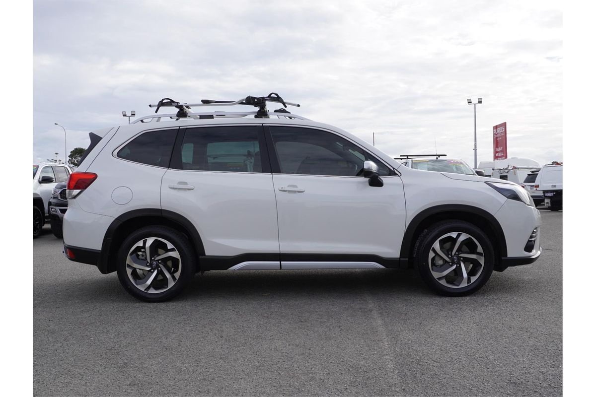 2022 Subaru Forester 2.5i-S S5