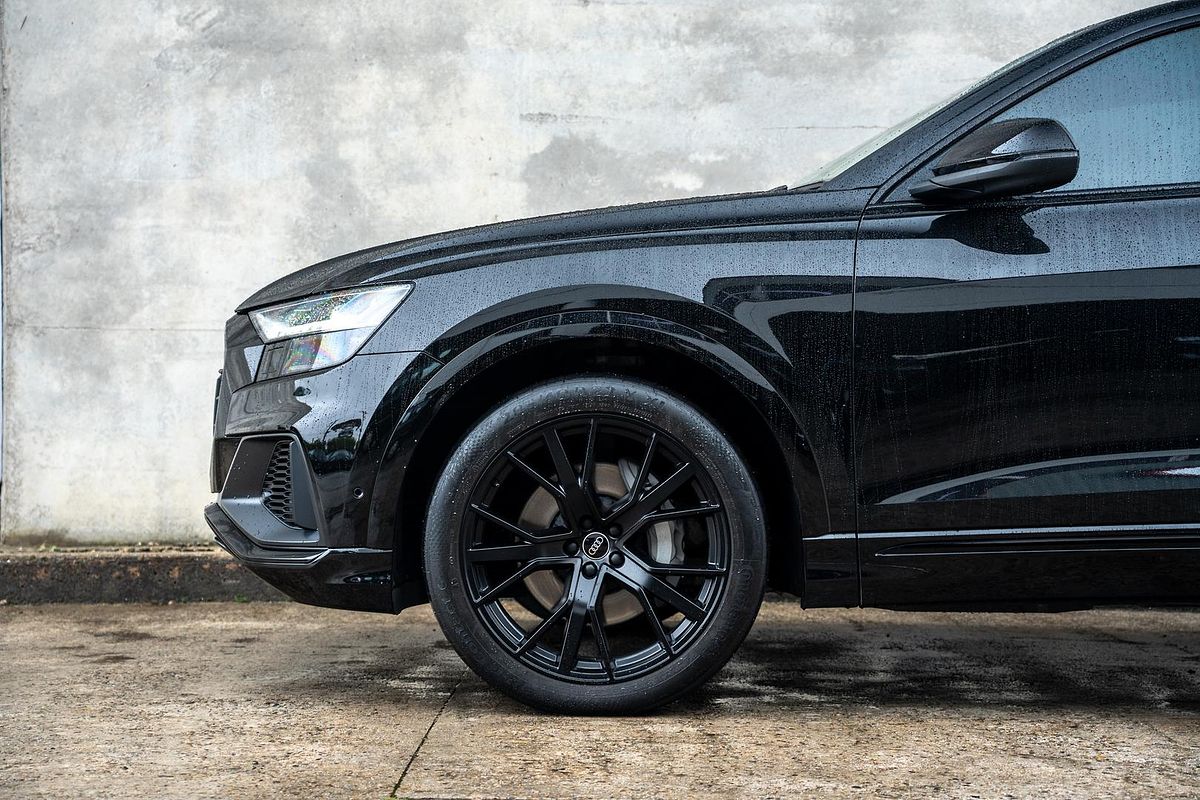 2023 Audi Q8 55 TFSI S line F1