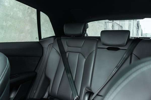 2023 Audi Q8 55 TFSI S line F1