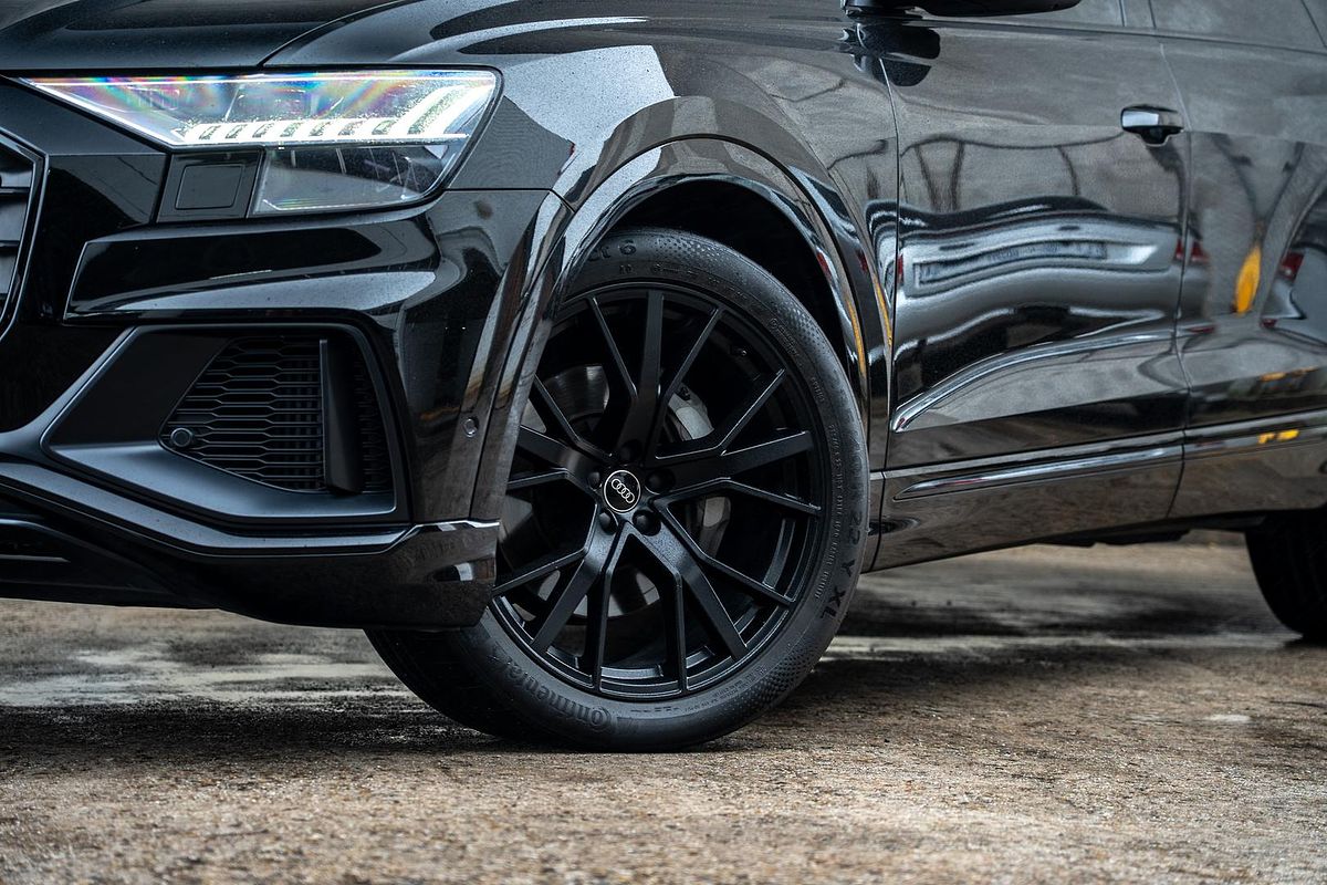 2023 Audi Q8 55 TFSI S line F1