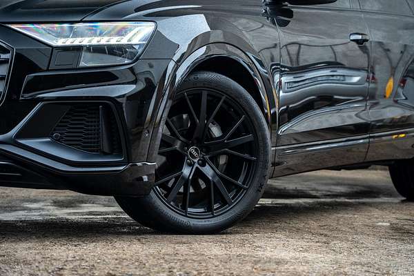 2023 Audi Q8 55 TFSI S line F1