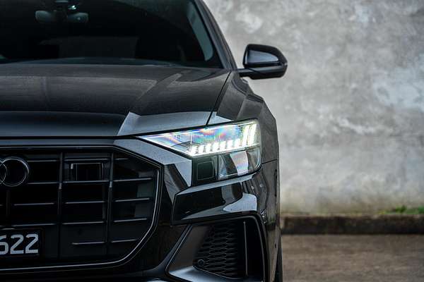 2023 Audi Q8 55 TFSI S line F1