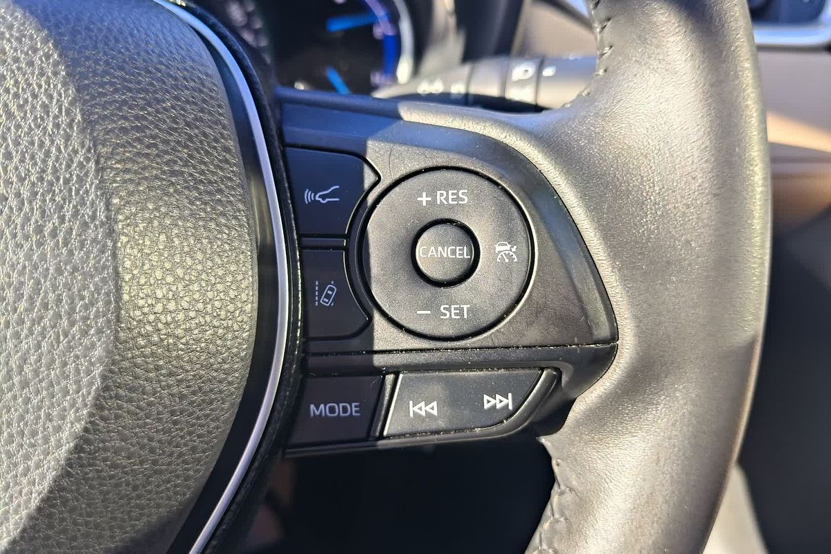 2020 Toyota RAV4 Cruiser AXAH54R