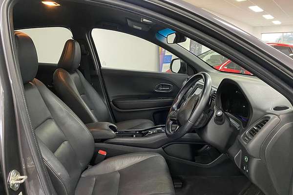 2019 Honda HR-V RS