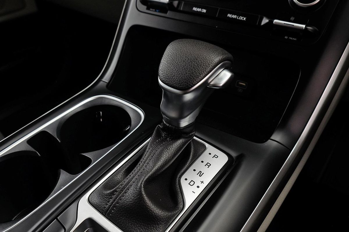 2023 Kia Carnival S KA4