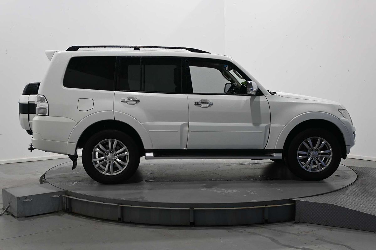 2017 Mitsubishi Pajero GLX NX