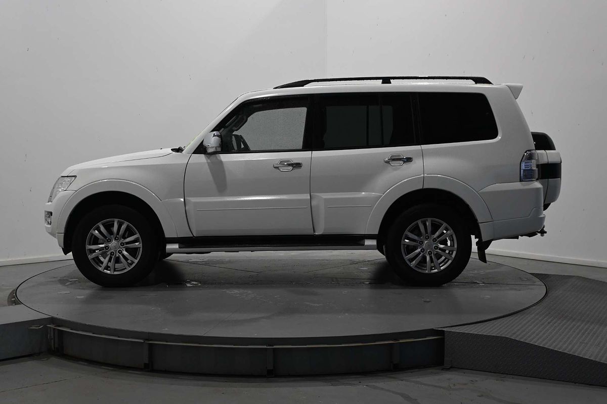 2017 Mitsubishi Pajero GLX NX