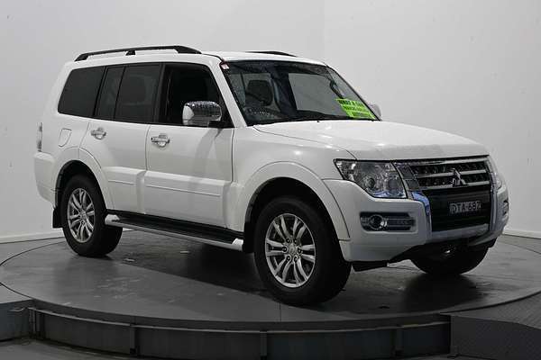 2017 Mitsubishi Pajero GLX NX