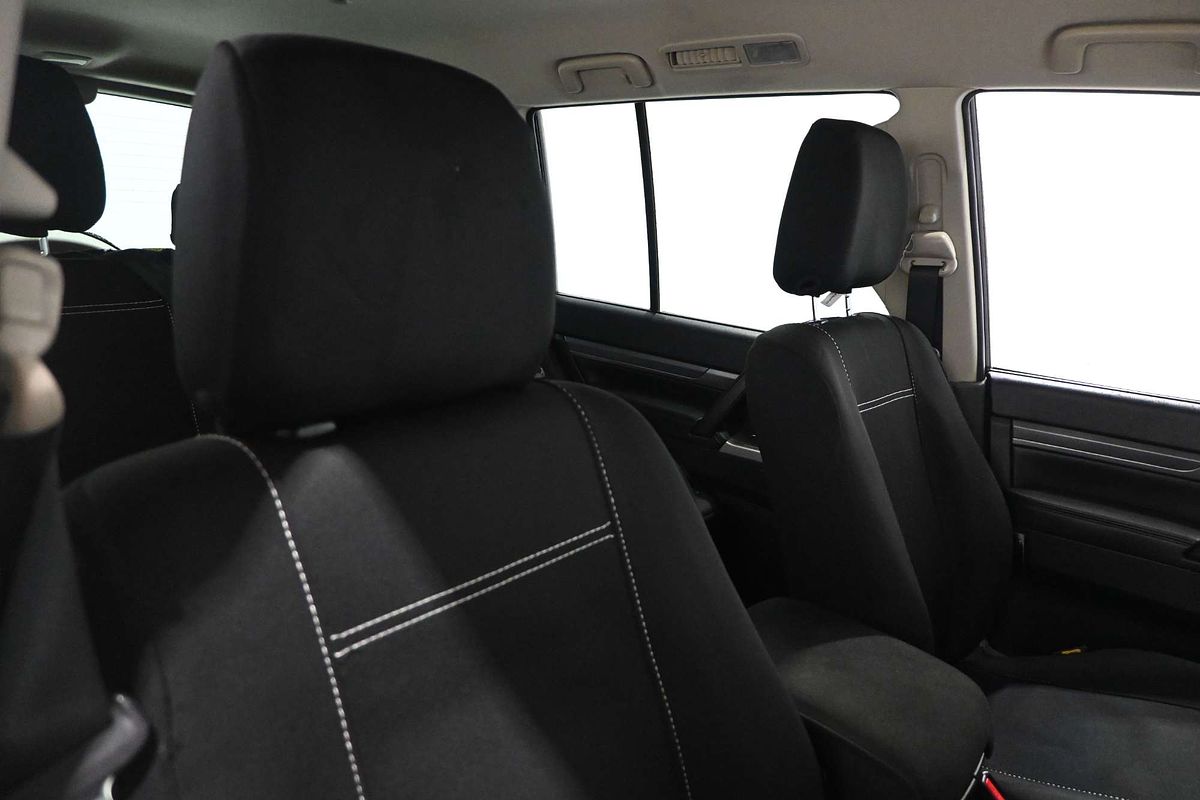 2017 Mitsubishi Pajero GLX NX