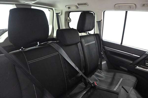 2017 Mitsubishi Pajero GLX NX