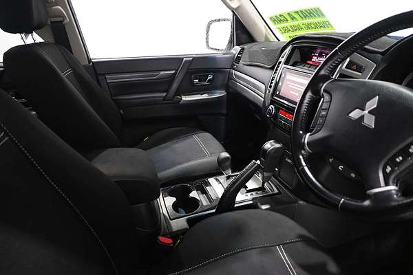 2017 Mitsubishi Pajero GLX NX