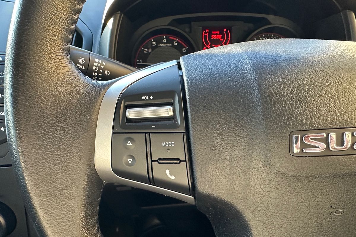 2019 Isuzu D-MAX SX High Ride Rear Wheel Drive